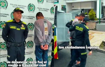 Andrés Ferley Londoño Bedoya, alias Congolo, señalado de robar joyerías y almacenes de ropa en La Ceja, Antioquia. FOTOS: Captura de video