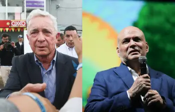 Derecha: expresidente Álvaro Uribe. Izquierda: Salvatore Mancuso. Foto: Colprensa