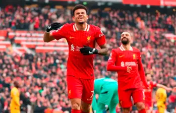 El extremo colombiano Luis Díaz ha sido uno de los futbolistas con mayor regularidad del equipo inglés esta temporada. FOTO: Tomada de X @LFC