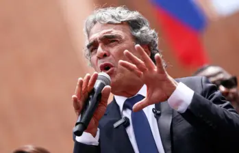 Sus declaraciones se dieron luego del anuncio de que ya no se seguirá con el movimiento que buscaba recolectar firmas para una Asamblea Nacional Constituyente. Foto: Colprensa.