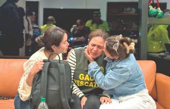 Lenis Paola Martínez fue rescatada por un grupo de policías judiciales y del Gaula. Estuvo retenida por quince horas. FOTO cortesía policía nacional
