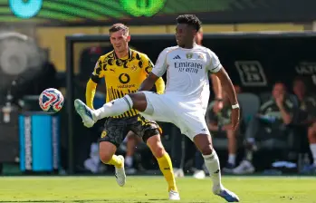  Aurélien Tchouaméni, de 25 años, viene recibiendo elogios en el Real Madrid. FOTO AFP