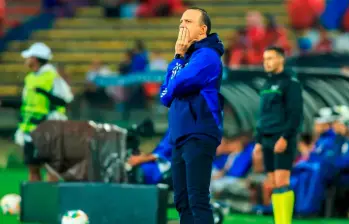 El técnico del DIM, Alejandro Restrepo, se ha mostrado confiado en que su equipo logrará la clasificación a semifinales sin problema. FOTO: CAMILO SUÁREZ