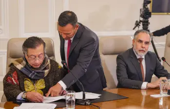 En el último Consejo de Ministros el presidente Gustavo Petro regañó a algunos ministros por no cuadrar su agenda para estar presente en dichas reuniones. Foto: Presidencia