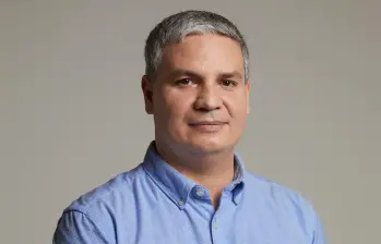 La colectividad descartó fichajes externos y apostó por un liderazgo con experiencia, mientras Lemos llamó a enfrentar la polarización, la crisis institucional y el deterioro de la seguridad. FOTO: CORTESÍA LA U