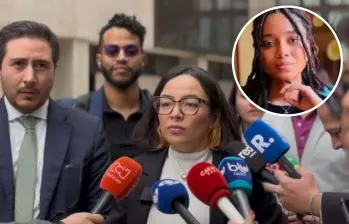 Jennifer Pedraza, la Representante a la Cámara por Bogotá tras salir de la audiencia de concilación con Juliana Guerrero, quien no asisitió. Foto: Redes Sociales @JenniferPedraz