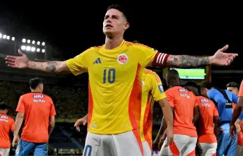 James Rodríguez también es el máximo goleador histórico de Colombia en Eliminatorias con 14 tantos, superando los 13 goles que tenía Radamel Falcao García. FOTO: Conmebol