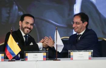 Gobierno De la Espriella arranca con 53 % de aprobación, según encuesta de Atlas Intel y Bloomberg