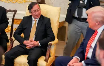 El presidente Gustavo Petro junto al presidente Donald Trump en una visita a la Casa Blanca a principios de febrero de 2026. Foto: Redes sociales.