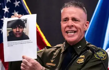 El comandante Greg Bovino es la cara visible de la campaña del gobierno de Donald Trump para detener y deportar de Estados Unidos a miles de inmigrantes indocumentados en EE. UU. FOTO: Getty