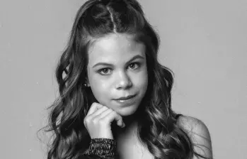 Con 11 años, Milena Brandão, se hizo famosa por participar en producciones locales y luego saltó a la fama por una importante serie de Netflix. FOTO: REDES SOCIALES MILENA