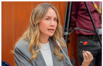 Castañeda gozaba de medidas cautelares y tenía derecho al voto ante la sanción de Cambio Radical; sin embargo, la resolución del CNE echó al traste esa medida. FOTO: X @AnyMarCas