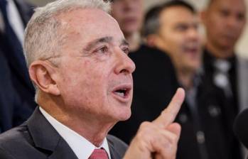 Ordenaron continuar con el juicio del expresidente Álvaro Uribe. FOTO: Colprensa 