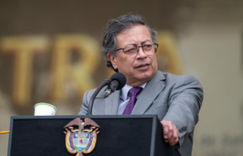 Para el 64 % de los encuestados el proyecto de paz total del Gobierno del presidente Gustavo Petro va por mal camino. FOTO: PRESIDENCIA