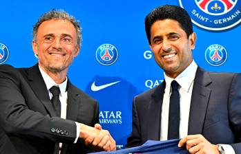 Luis Enrique y Nasser Al Khelaifi en su presentación con el PSG en 2023. FOTO: X PSG Inside