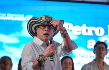 Petro apareció en Córdoba con un discurso desencajado sobre las mujeres, el paramilitarismo y la segunda vuelta 