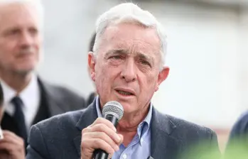 El expresidente Álvaro Uribe en medio de un discurso. FOTO: COLPRENSA