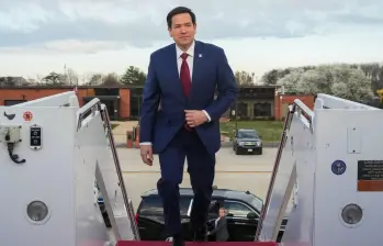 Antes de abordar su avión rumbo a Barranquilla, el secretario de Estado de EE. UU., de origen latino habló de Colombia. FOTO: @SecRubio