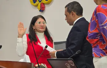 La senadora Sandra Ramírez, representante del partido Comunes, fue elegida con cinco votos como vicepresidenta de Derechos Humanos del Senado. FOTO: Tomada de redes sociales @SandraComunes