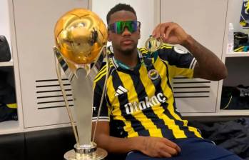 Jhon Jáder Durán consiguió el primer título de su carrera: campeón con Fenerbahce en Turquía. FOTO: Tomada de redes sociales @jaderduran9