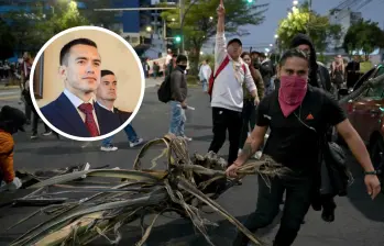 El presidente de Ecuador, Daniel Noboa, denunció a la banda transnacional Tren de Aragua de financiar la masiva protesta indígena contra su gobierno. FOTO: Redes sociales @DanielNoboaOk y AFP