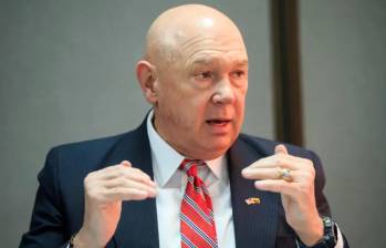 El embajador (e) de Estados Unidos en Colombia, John McNamara, habló de varios temas relacionados a la diplomacia con Colombia, en donde se refirió al presidente Gustavo Petro y sus diferencias con Estados Unidos. FOTO: Camilo Suárez