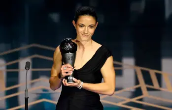 La jugadora española Aitana Bonmatí, quien milita en el Barcelona FC y la selección de España repitió como ganadora de The Best. FOTO GETTY 