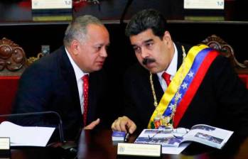 Diosdado Cabello, considerado el número dos del chavismo en Venezuela, y Nicolás Maduro en una reunión. FOTO: GETTY