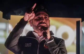 Abelardo de la Espriella ganó la primera vuelta presidencial y se enfrenta a Iván Cepeda el próximo 21 de junio. Foto: Colprensa.