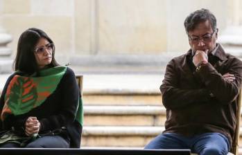Angie Rodríguez, actual directora del Fondo Adaptación, y el presidente Gustavo Petro. Foto: Colprensa