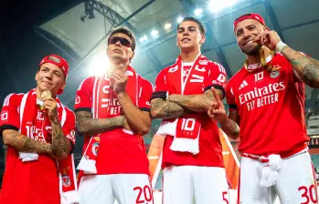 El futbolista colombiano Richard Ríos es el fichaje más costoso de la historia del equipo portugués. FOTO: tomada del x de @SLBenfica
