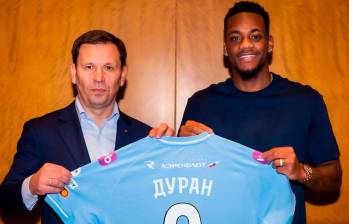 El delantero antioqueño Jhon Jáder Durán ha vestido la camiseta de seis elencos en su carrera profesional. Foto: tomada del Instagram de @Zenit