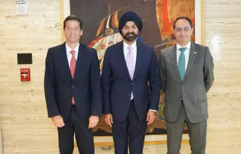José Manuel Restrepo se reunió en Washington con el presidente del Banco Mundial, Ajay Banga, y directivos del FMI como parte de la agenda internacional del gobierno electo. FOTOS CORTESÍA