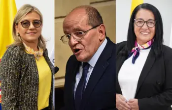 De izquierda a derecha: Fabiola Márquez, Álvaro Echeverry y Alba Lucía Velásquez. Foto: Colprensa/CNE