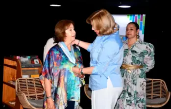 Aura Lucía Mera durante un reconocimiento otorgado por la Gobernación del Valle. FOTO: Cortesía archivo Gobernación del Valle