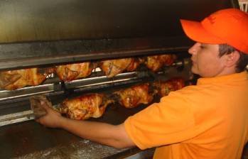 Medellín y Cartagena son las ciudadades en donde se registró más caro el pollo en el mes de septiembre. FOTO: EL COLOMBIANO