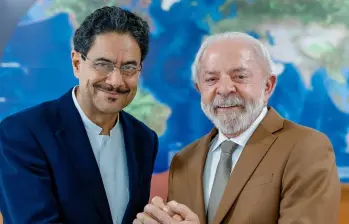 Cepeda estuvo con el primer mandatario brasileño en Brasilia. Foto: X @IvanCepedaCast