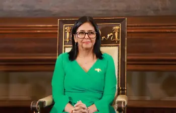 La presidenta interina de Venezuela, Delcy Rodríguez, habría solicitado un encuentro con su homólogo Donald Trump en la Casa Blanca. FOTO: XINHUA