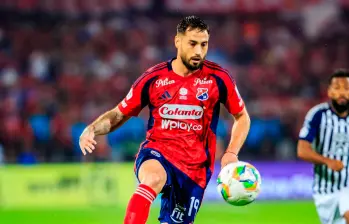 El delantero argentino Francisco Fydriszewski lleva ocho tantos este semestre con el Medellín. Es el máximo goleador del elenco rojo. FOTO: MANUEL SALDARRIAGA 
