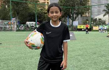 Dulce Nicole Agudelo Valencia, de 10 años, es una niña de la ciudad de Medellín, interesada en el deporte y el cuidado del medio ambiente. FOTO: Juan Pablo Álvarez Muñoz