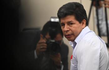 El expresidente peruano Pedro Castillo regresó al penitenciario de Barbadillo después de que le ayudaran en el hospital con una descompensación por huelga de hambre. FOTO: AFP