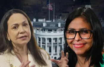 A la izquierda, la líder opositora María Corina Machado; a la derecha, Delcy Rodríguez, recién juramentada como presidenta interina de Venezuela. Foto: AFP. 