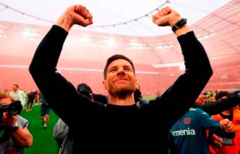Xabi Alonso orientó al Bayer Leverkusen a conseguir el primer título de Liga de Alemania de su historia en 2024. FOTO: GETTY