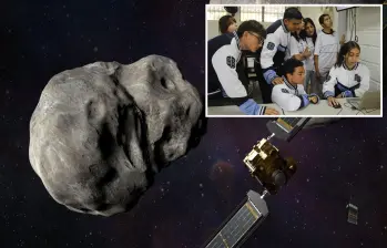 Adelante, un grupo de estudiantes antioqueños en la búsqueda de posibles asteroides. Atrás, imagen ilustrativa de la Nasa. FOTO: Cortesía e imagen tomada de redes.
