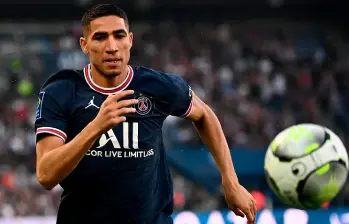 Achraf Hakimi, de 27 años de edad, es una de las figuras del PSG y referente de la selección de Marruecos. FOTO AFP