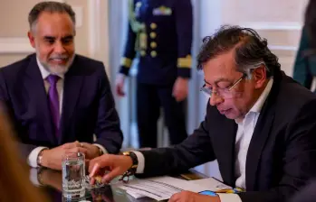 A la iniciativa le faltan dos debates en el Senado para ser aprobada y pasar a revisión de la Corte Constitucional y a sanción presidencial. FOTO: PRESIDENCIA