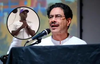 El militante del video tiene una gorra alusiva a la campaña de Cepeda. Foto: Captura de video/Colprensa.