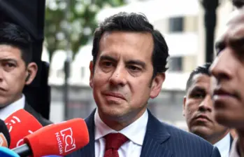 Lara fue candidato a la alcaldía de Bogotá en 2023 y es hijo del ministro de Justicia asesinado, Rodrigo Lara Bonilla. Foto: Colprensa.
