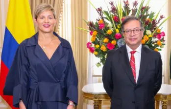 Denuncian a Petro por presunta falsedad en documento: dijo que Verónica Alcocer era su esposa y luego que están separados