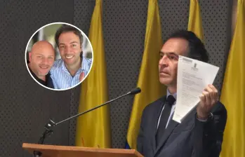 El alcalde de Medellín, Federico Gutiérrez, durante la rueda de prensa de este lunes. FOTO: Santiago Olivares Tobón